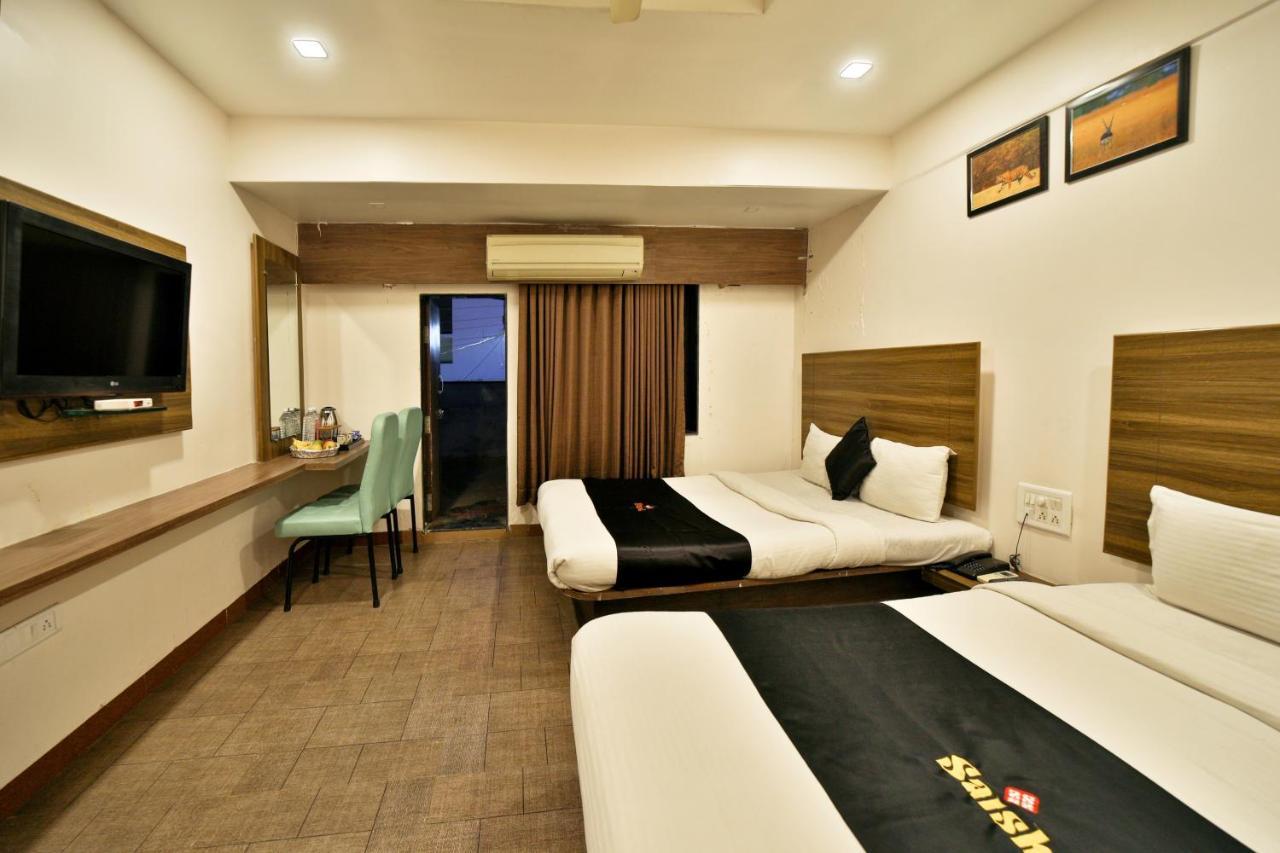 Saish Hotel Shirdi Eksteriør bilde