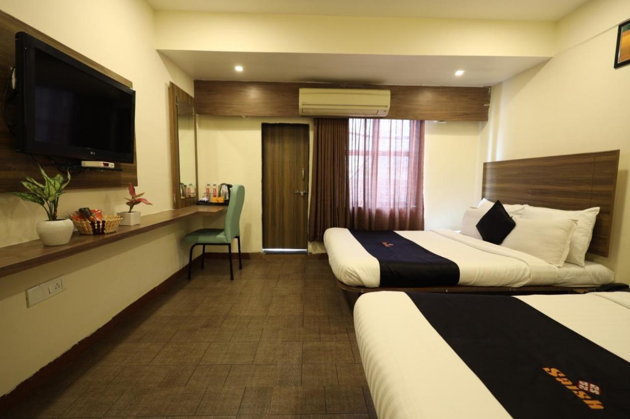 Saish Hotel Shirdi Eksteriør bilde