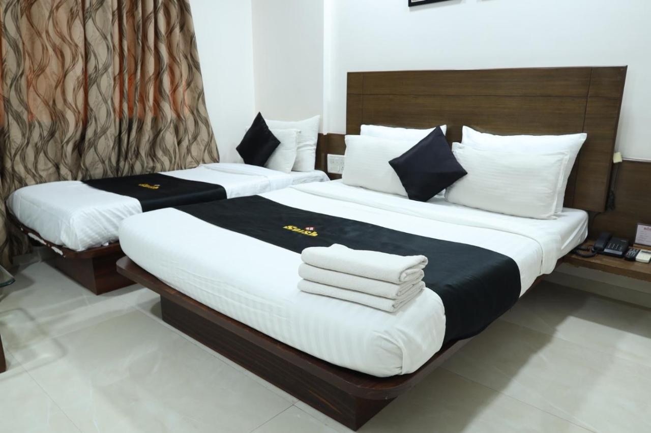 Saish Hotel Shirdi Eksteriør bilde