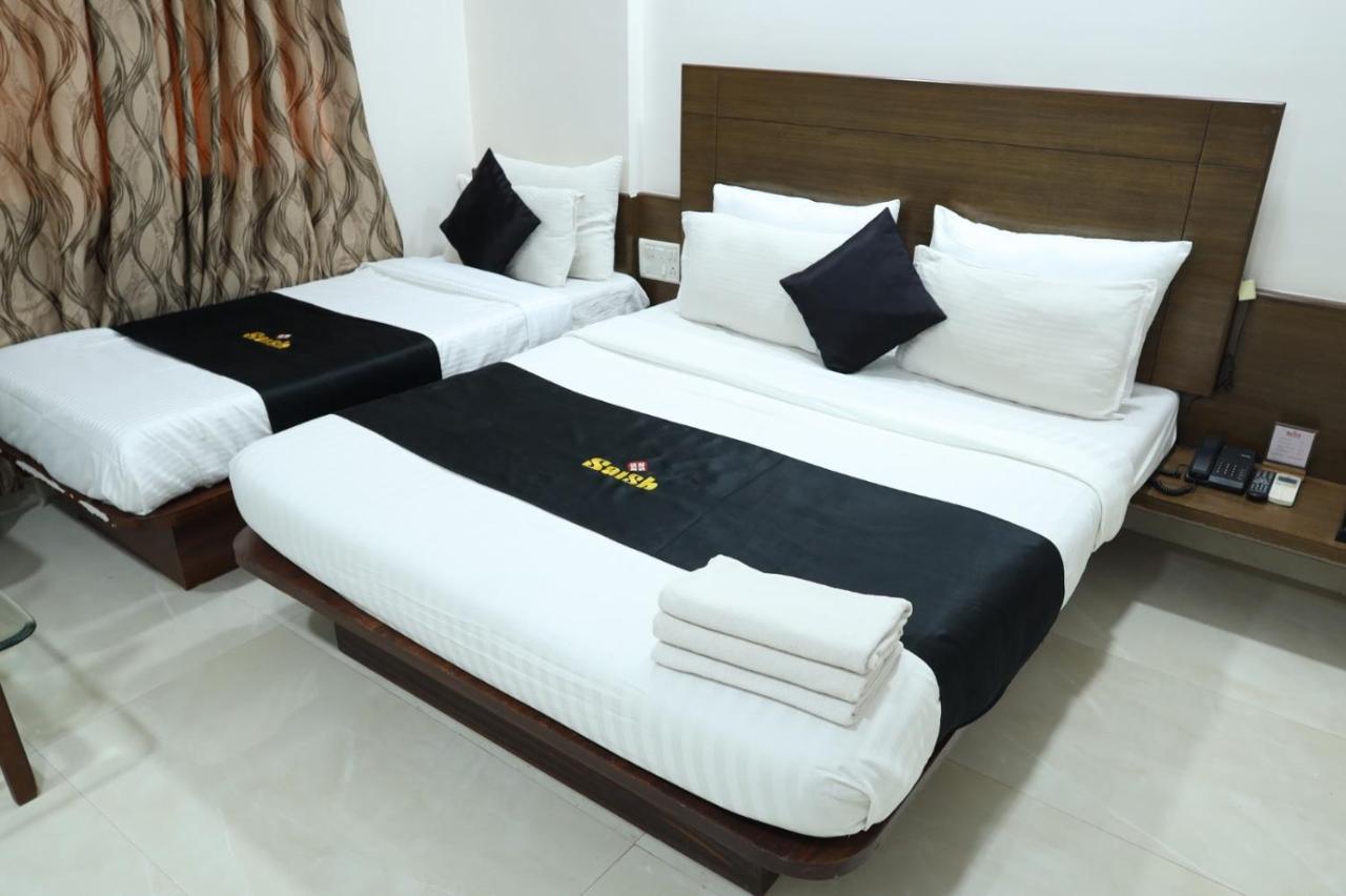 Saish Hotel Shirdi Eksteriør bilde