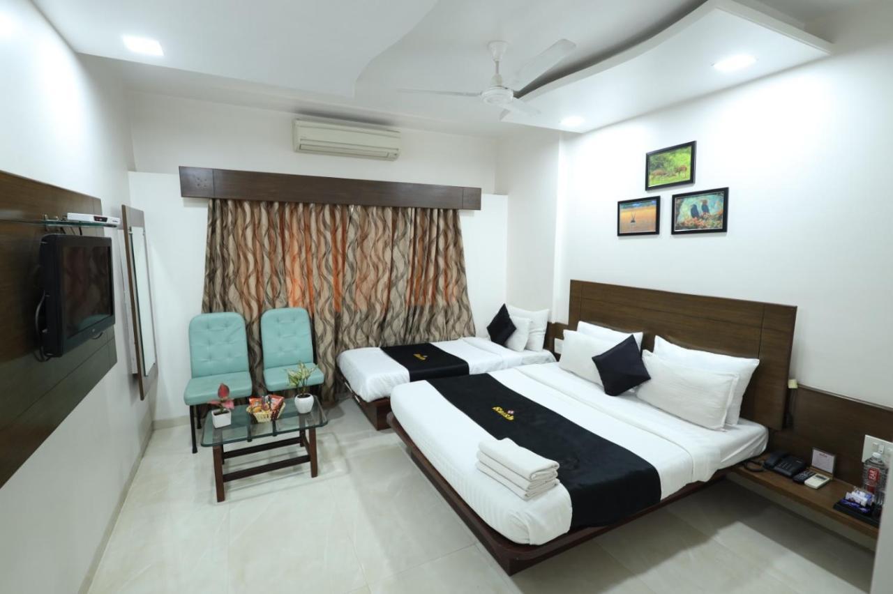 Saish Hotel Shirdi Eksteriør bilde