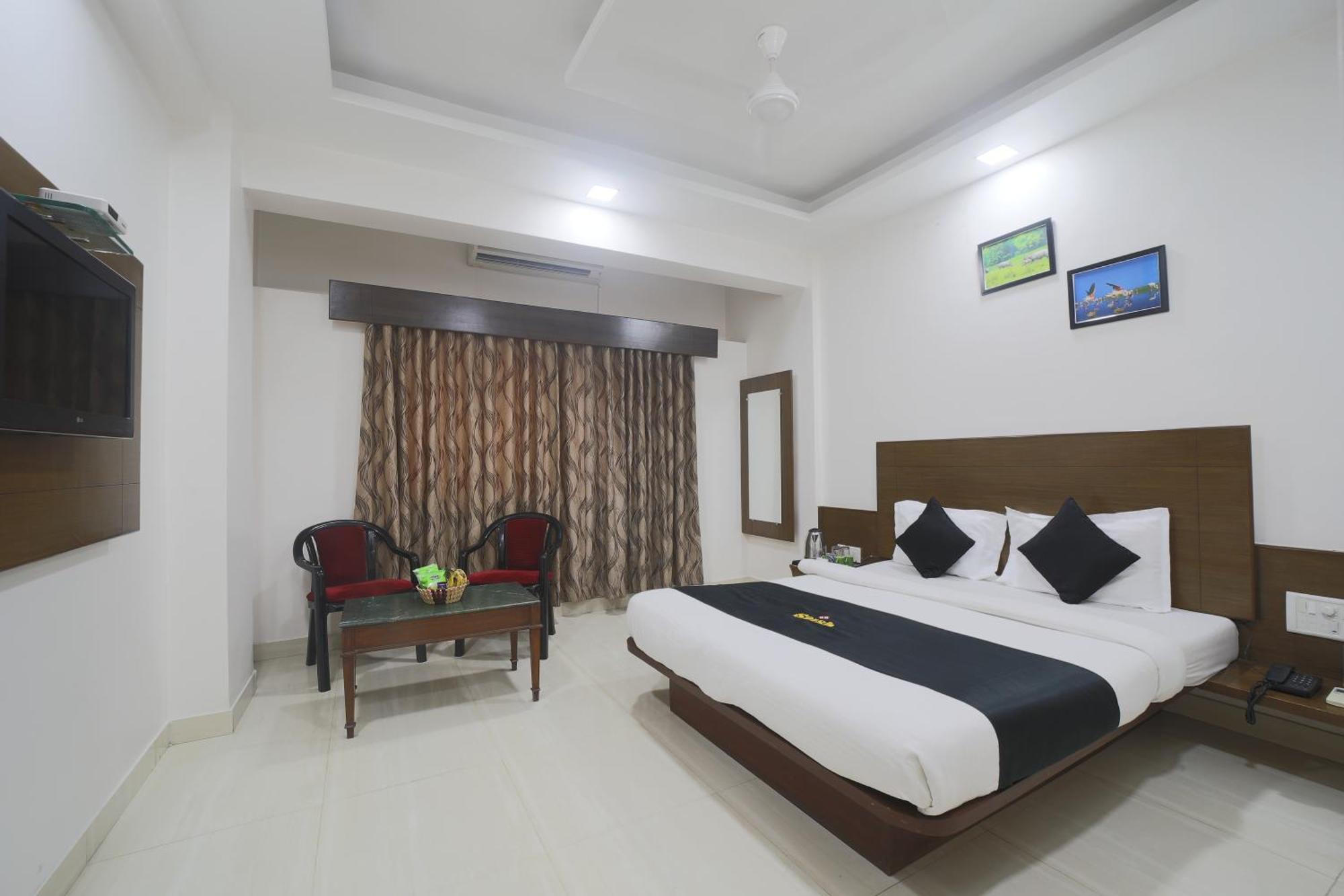 Saish Hotel Shirdi Eksteriør bilde