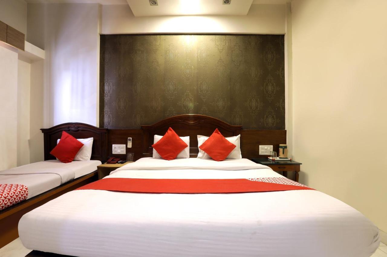 Saish Hotel Shirdi Eksteriør bilde